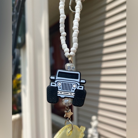 Handmade Resin Duck Jeep Rearview Mirror Charm- Keychain- Backpack - Purse Charm - Picture 9 of 9